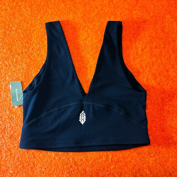 Free People Movement black Never Better V-neck bra top NWT - Picture 6 of 11